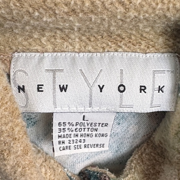 Vintage Patterned Hooded Sleeveless Vest in Green and Brown - Picture 2 of 6